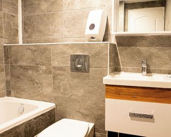 Breeze Hotel - קאלה - חדר רחצה