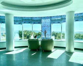 Linkor Hotel - ג'לנדז'יק - לובי