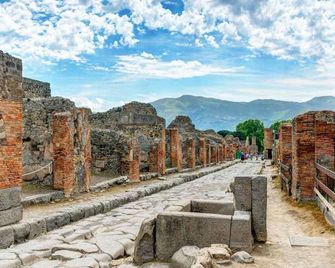 Palazzo Pascal - Scala