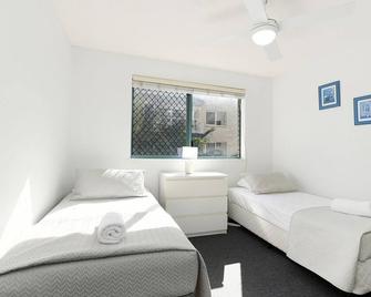 Lindomare Unit 6, 11 Orvieto Tce, Kings Beach - Caloundra - Bedroom