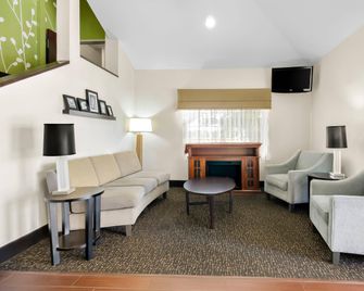 Sleep Inn and Suites Princeton I-77 - Princeton - Salónek