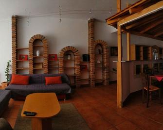 Picobello Pension - Görlitz - Sala de estar