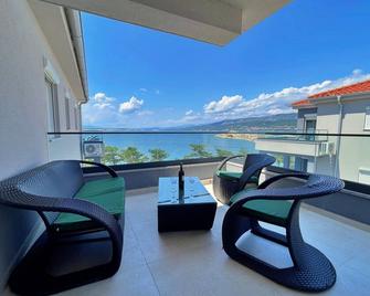 Villas Punta Silo - luxury apartments with pool - Šilo - Balkon