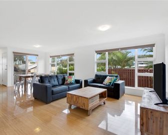 Nobby Beach Holiday Village - Miami - Sala de estar
