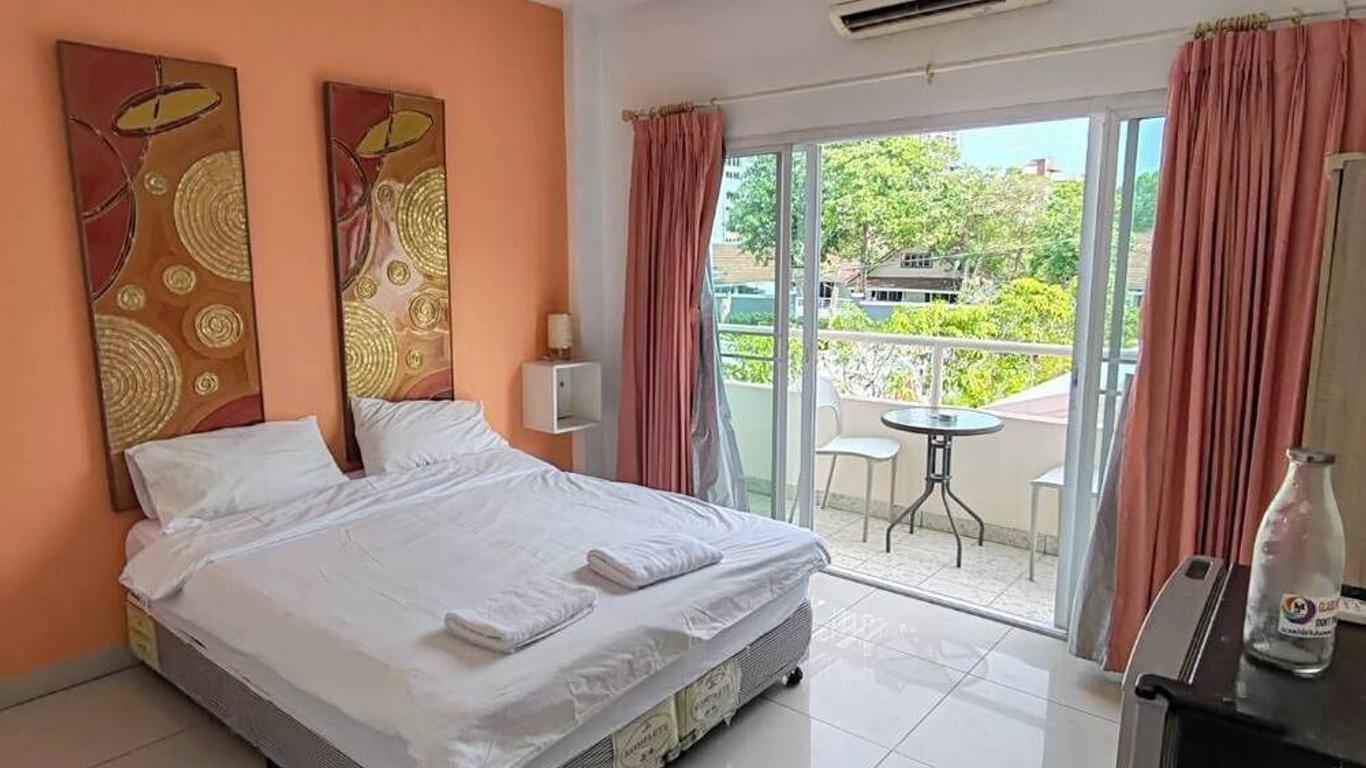 Jomtien Hostel