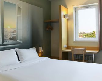 B&B HOTEL Fréjus Roquebrune-sur-Argens - Roquebrune-sur-Argens - Schlafzimmer