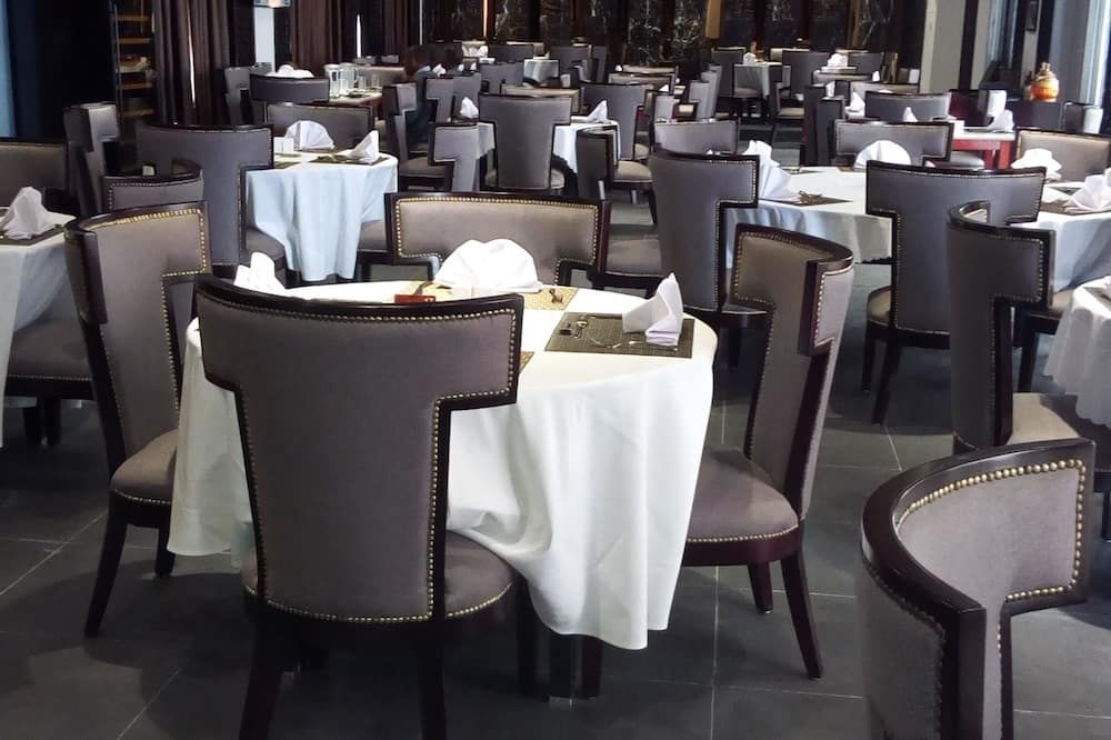 Atlantic Lumley Hotel