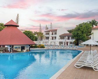 BlueBay Villas Doradas - Adults Only - San Felipe de Puerto Plata - Piscina