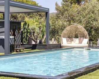 Hotel Eden Cassis - Cassis - Piscine