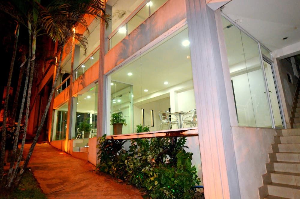 هوستيريا كاسا بلانكا إجوازو - بويرتو اجوازو - مبنى