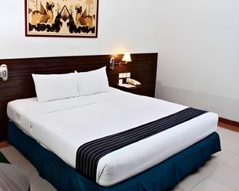 Zamrud Hotel & Convention - Cirebon - Ložnice
