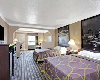 Super 8 by Wyndham Knoxville East - Knoxville - Bedroom
