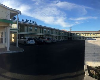 Arizona Inn - קינגמן - בניין