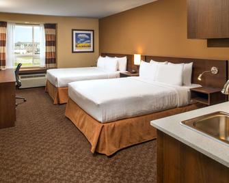 Microtel Inn & Suites by Wyndham Red Deer - Red Deer - Phòng ngủ