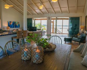 Villa Blue Hole - Driggs Hill - Dining room