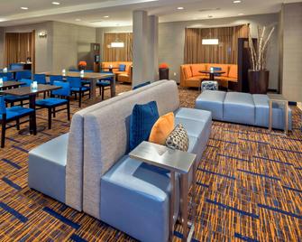 Courtyard by Marriott Winston-Salem Hanes Mall - Winston-Salem - Lobby