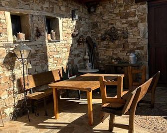 Country house in Castrillo de los Polvazares in the Mountains of Leon - Castrillo de los Polvazares - Patio