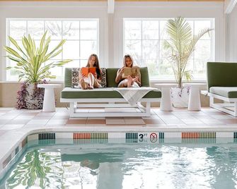 Uncommoner Hotel by Reverie Boutique Collection - West Yarmouth