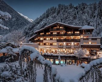 Hotel Rita - לנגנפלד - בניין