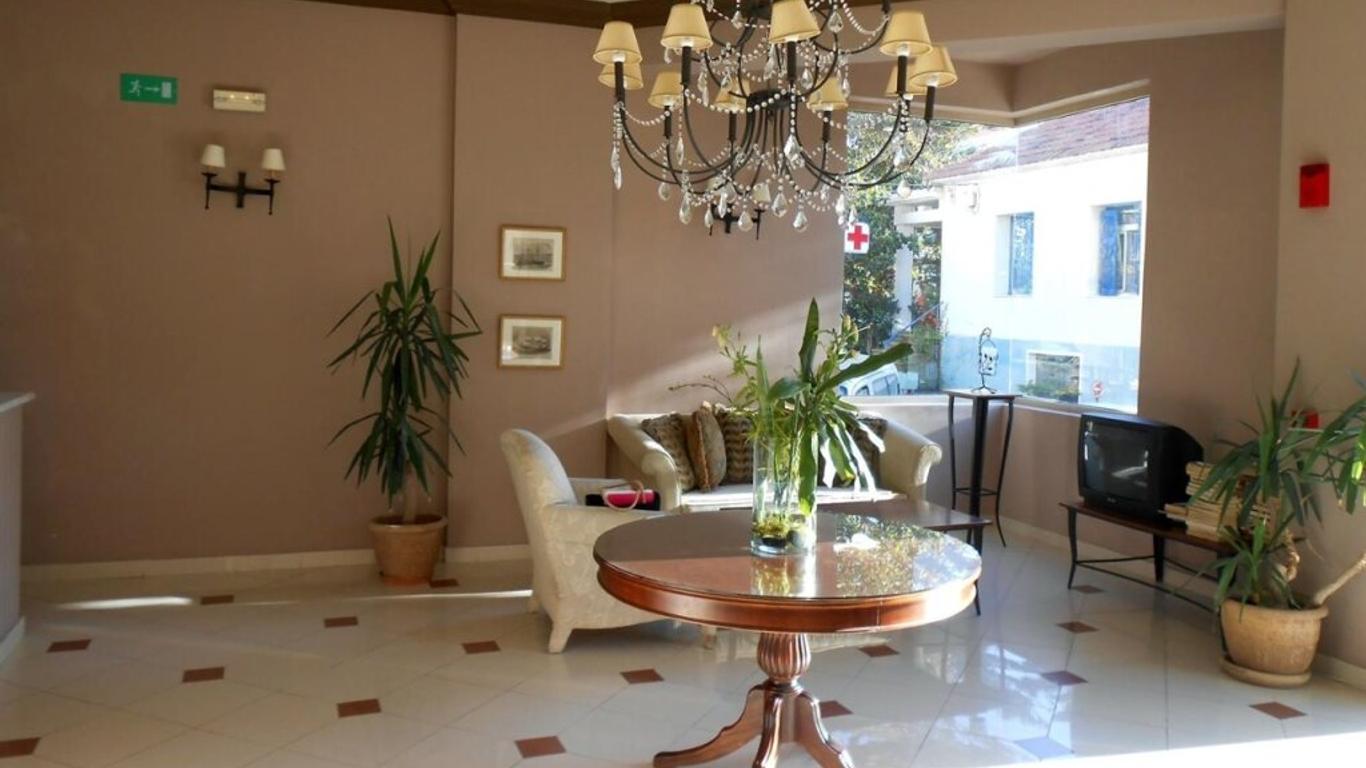 Lambrinos Suites