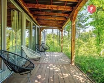 The Halo / Spa Sauna Pool Billiards Hiking / 25 Min From Quebec - Pont-Rouge - Patio