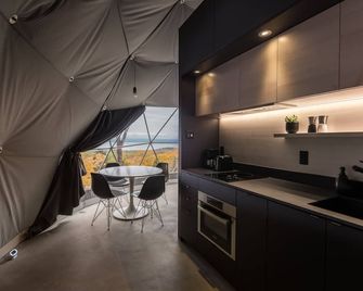 Dômes Charlevoix - Petite-Rivière - Kitchen