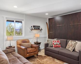 Outpost: Tensleep B13 - Hot Tub Access! - Teton Village - Wohnzimmer