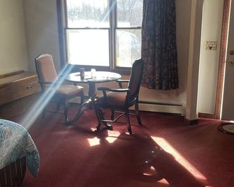 Grand Howell Inn - Howell - Dining room