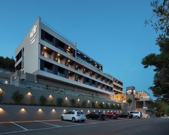 Aminess Alfir Hotel - Blato - Edificio