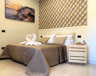 La Margherita Apartment - Castellammare di Stabia - Bedroom