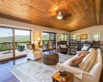 Beech Mountain Vista - Beech Mountain - Living room
