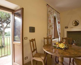 Agriturismo Tenuta Pantano Borghese - Colonna - Dining room