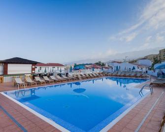 Apartamentos Tinerfe Garden - אדייחה - בריכה