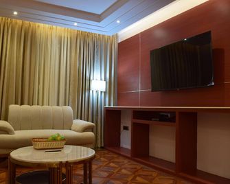 Hotel The Haven - Centrally Heated and Air Conditioned - Kargil - Sala de estar