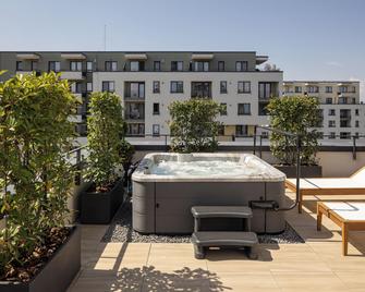 The Alley by Kanopian - Braşov - Balcon