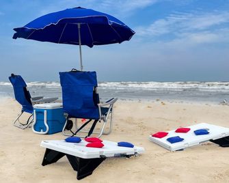 416 Ave A Boat Parking, in Town, Pet Friendly - Port Aransas - Strand