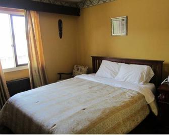 Kitimat Hotel - Kitimat - Bedroom