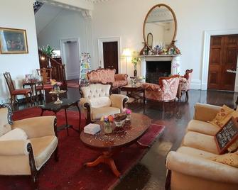 Longworth Hall Hotel - Hereford - Lounge