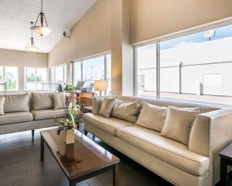 Quality Inn & Suites - Elizabethtown - Olohuone