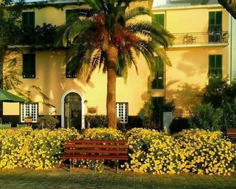Hotel Beau Rivage - Alassio - Edificio