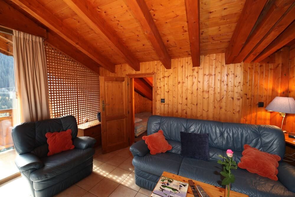 Chalet Bouquetin- Cerf - شومباني-أون-فانواز - غرفة معيشة