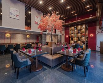 Goldfinch Hotel Mangalore - Mangalore - Area lounge