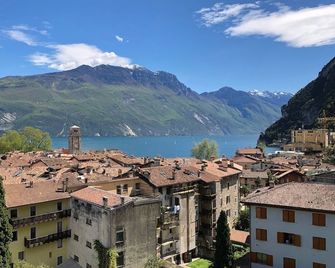 Hotel Villa Miravalle - Riva del Garda - Cảnh ngoài trời