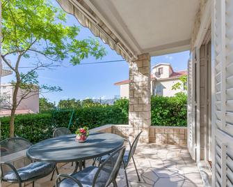 Apartments Dubravka - Baška Voda - Patio