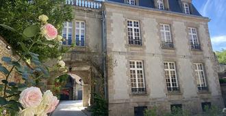 La Villa Beaupeyrat - Apparthôtels de charme dans bâtisse de caractère - Limoges - Bâtiment