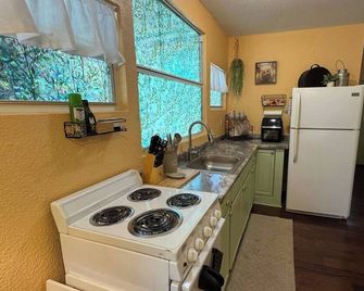 The Bohemian Nest - Silver Springs - Кухня