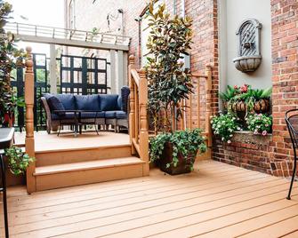 The Mason Boutique Hotel - Louisville - Patio