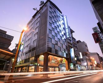 Kiwi Express Hotel - Chenggong Rd - Taichung - Edificio