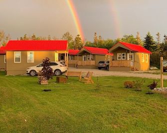 Gros Morne Tiny Chalets - Rocky Harbour - Building