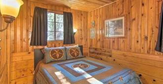 Hidden Rest Cabins and Resort - Pinetop-Lakeside - Camera da letto